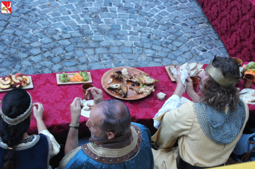 banchetto medievale